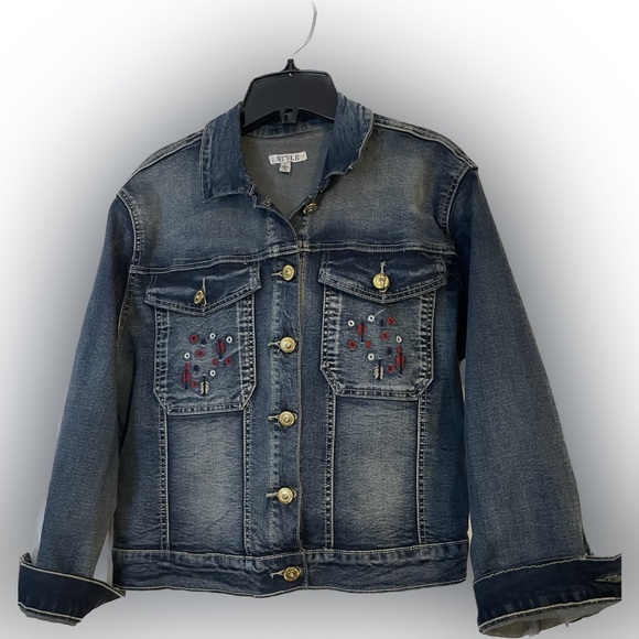 Style - Picture 1 of 4